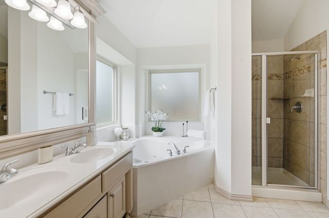 8332 Valley Oaks Drive, North Richland Hills, TX 76182
