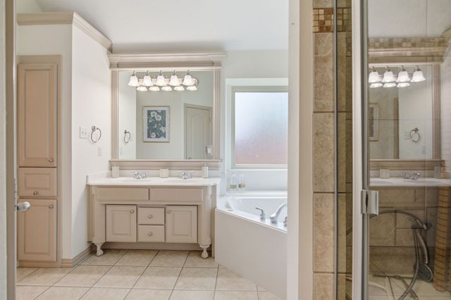 8332 Valley Oaks Drive, North Richland Hills, TX 76182