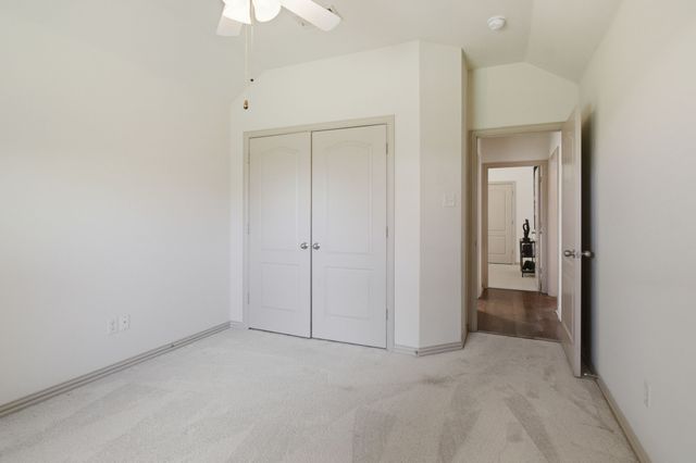 8332 Valley Oaks Drive, North Richland Hills, TX 76182