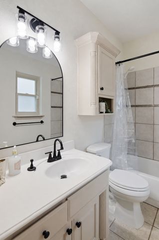 8332 Valley Oaks Drive, North Richland Hills, TX 76182