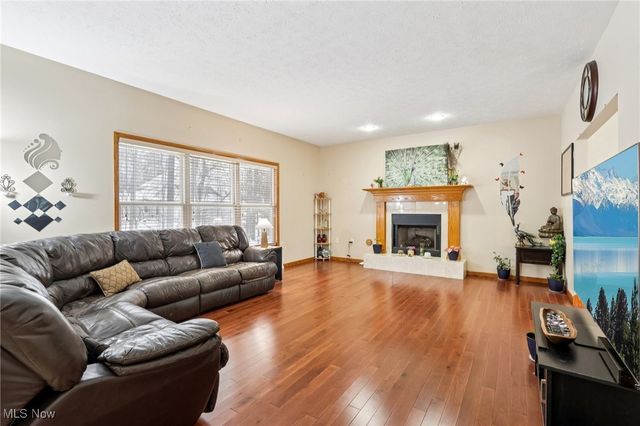 8019 Washington Avenue, North Royalton, OH 44133