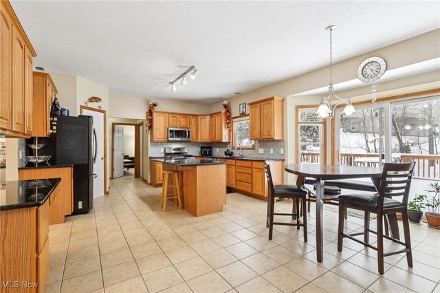 8019 Washington Avenue, North Royalton, OH 44133