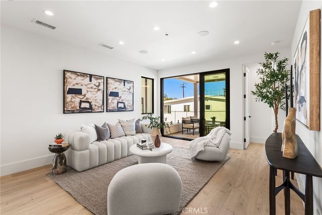 303 .5 Fernleaf, Corona Del Mar, CA 92625