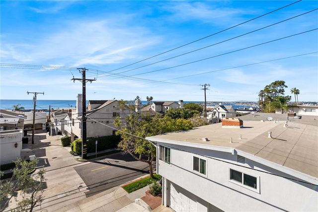 303 .5 Fernleaf, Corona Del Mar, CA 92625
