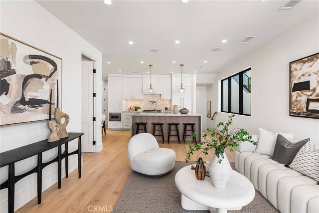 303 .5 Fernleaf, Corona Del Mar, CA 92625