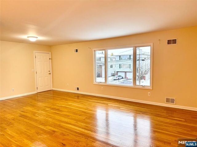 57 Franklin Street 2nd floor, Elmwood Park, NJ 07407