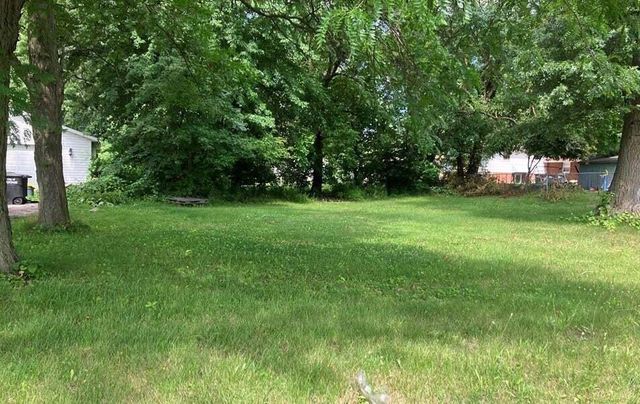 2796 Willowcreek Road, Portage, IN 46368