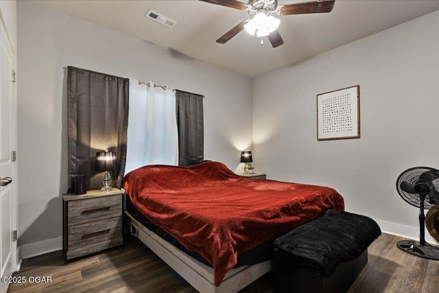 35 Francis Dr, Bella Vista, AR 72715