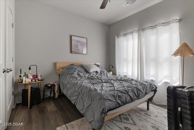 35 Francis Dr, Bella Vista, AR 72715