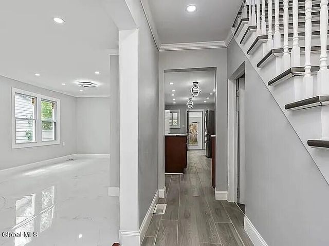 1684 Lake Boulevard, Schenectady, NY 12304