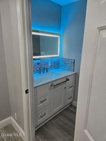 1684 Lake Boulevard, Schenectady, NY 12304