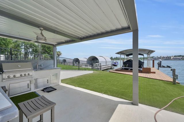 15117 Marina Drive, Conroe, TX 77356