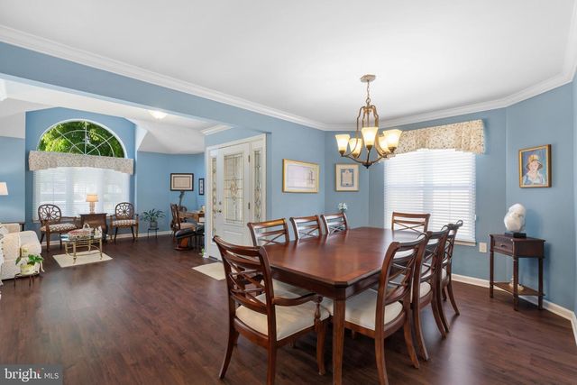9 EATON CT, Jackson, NJ 08527