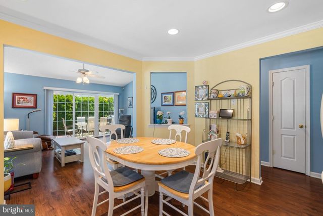 9 EATON CT, Jackson, NJ 08527