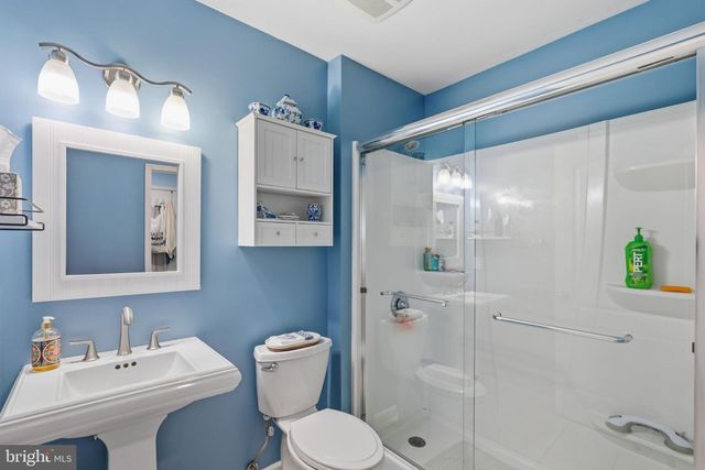9 EATON CT, Jackson, NJ 08527