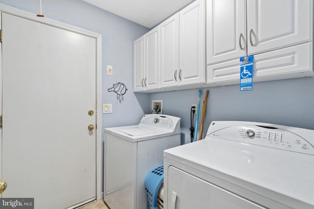 9 EATON CT, Jackson, NJ 08527