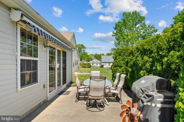 9 EATON CT, Jackson, NJ 08527