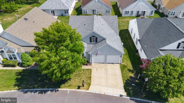 9 EATON CT, Jackson, NJ 08527