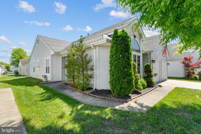 9 EATON CT, Jackson, NJ 08527
