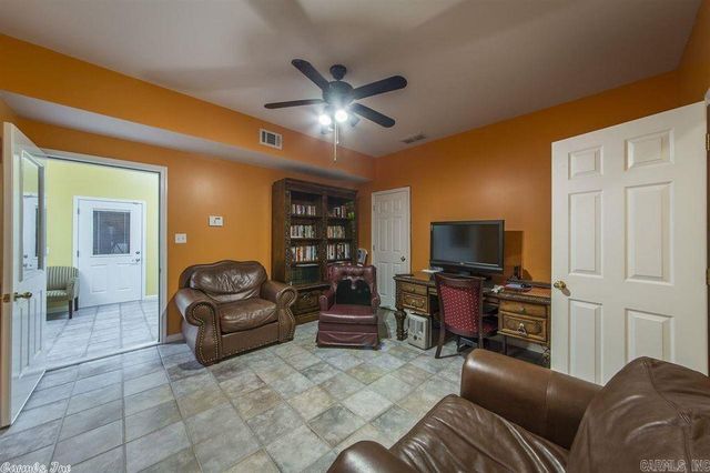 8697 Hwy 284, Forrest City, AR 72335