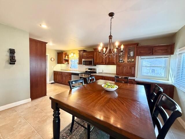 517 E Catalpa Street, Springfield, MO 65807