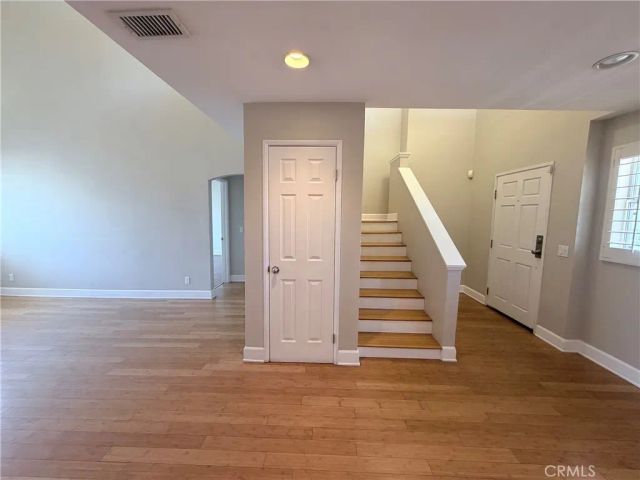 14647 Dickens 8, Sherman Oaks, CA 91403