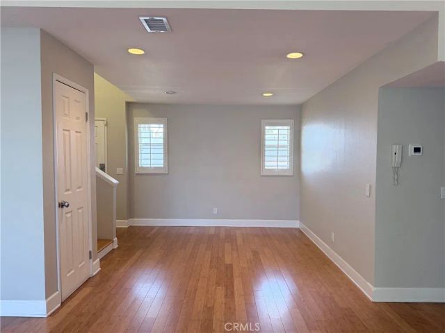 14647 Dickens 8, Sherman Oaks, CA 91403