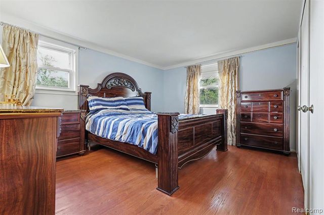 369 Norborne Avenue, Dearborn Heights, MI 48127