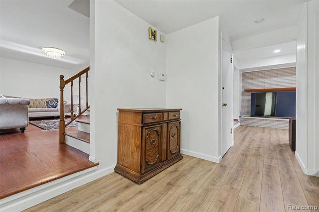 369 Norborne Avenue, Dearborn Heights, MI 48127