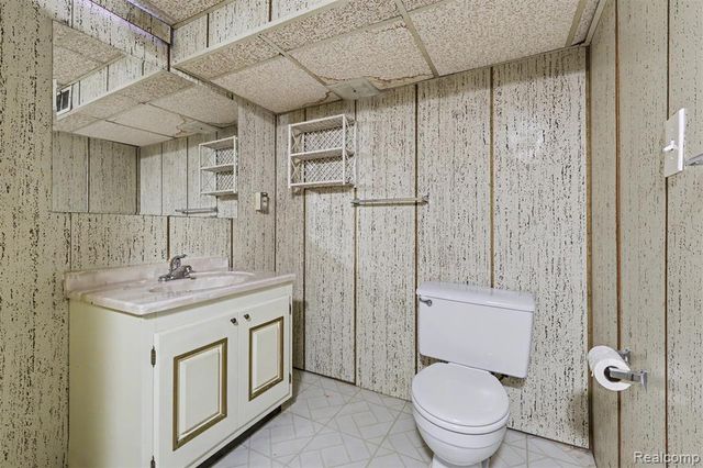 369 Norborne Avenue, Dearborn Heights, MI 48127