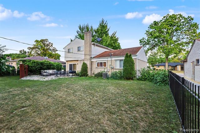369 Norborne Avenue, Dearborn Heights, MI 48127