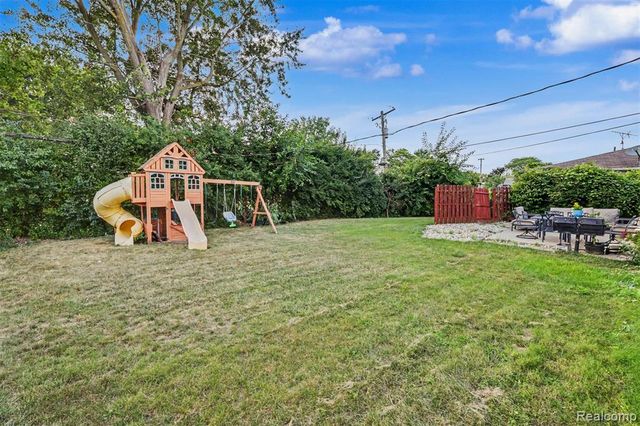369 Norborne Avenue, Dearborn Heights, MI 48127