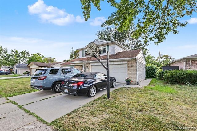 369 Norborne Avenue, Dearborn Heights, MI 48127