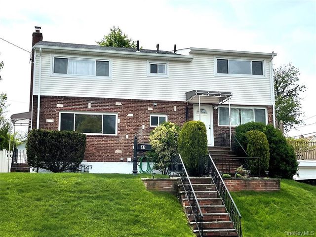 47 Kingston Avenue, Floral Park, NY 11001
