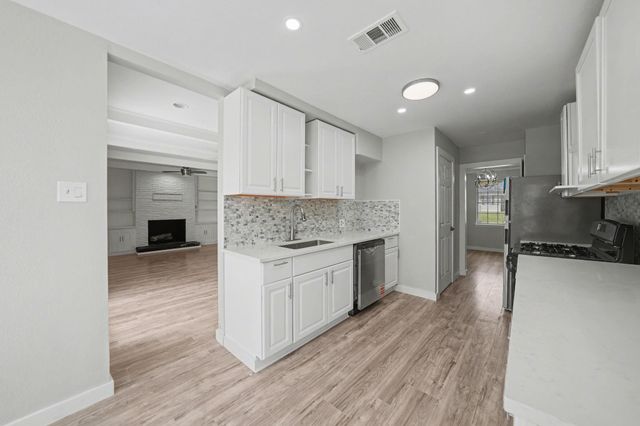 1120 Misty Glen Lane, Dallas, TX 75232