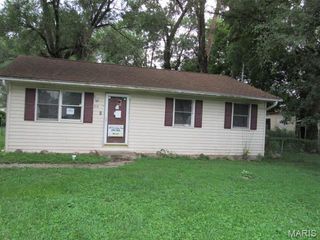 314 Pershing Avenue, Wood River, IL 62095