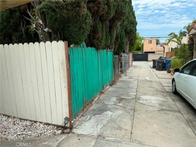 1911 Locust, Long Beach, CA 90806