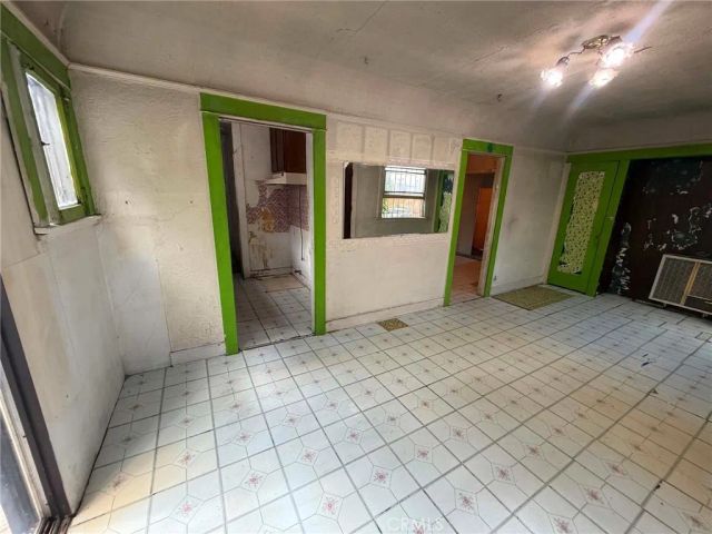 1911 Locust, Long Beach, CA 90806
