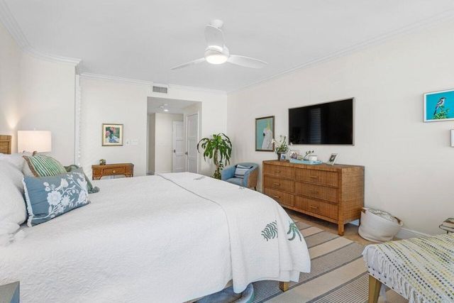 2001 SE Sailfish Point Boulevard 105, Stuart, FL 34996