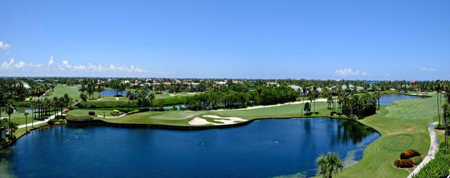 2001 SE Sailfish Point Boulevard 105, Stuart, FL 34996