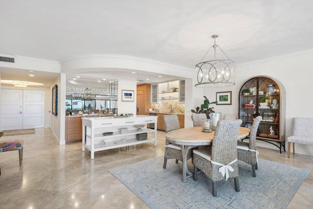 2001 SE Sailfish Point Boulevard 105, Stuart, FL 34996