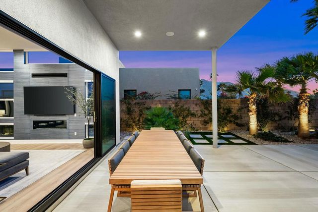 4401 Lumina Way, Palm Springs, CA 92262