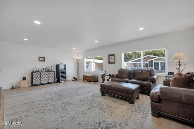68 La Palma, Newbury Park, CA 91320