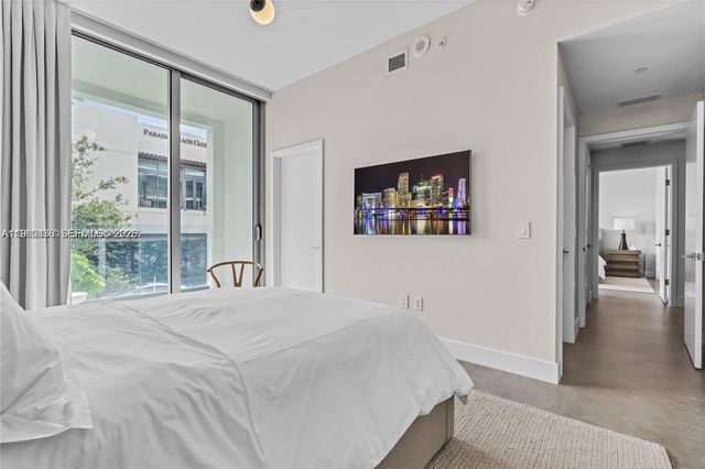 650 NE 32nd St BH6, Miami, FL 33137