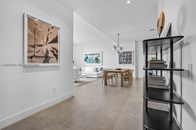 650 NE 32nd St BH6, Miami, FL 33137