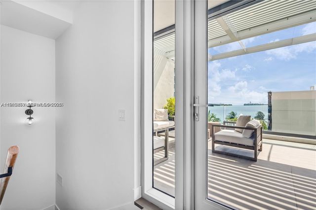 650 NE 32nd St BH6, Miami, FL 33137