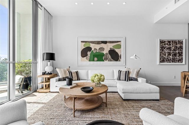 650 NE 32nd St BH6, Miami, FL 33137