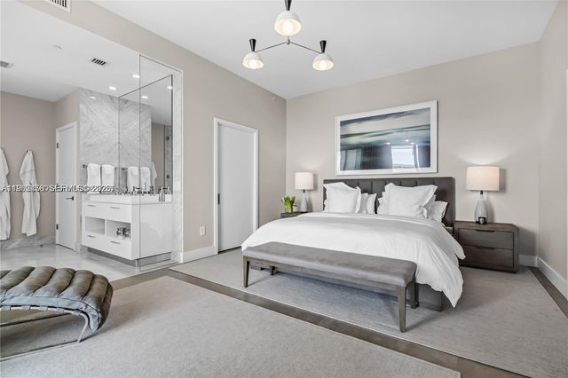 650 NE 32nd St BH6, Miami, FL 33137