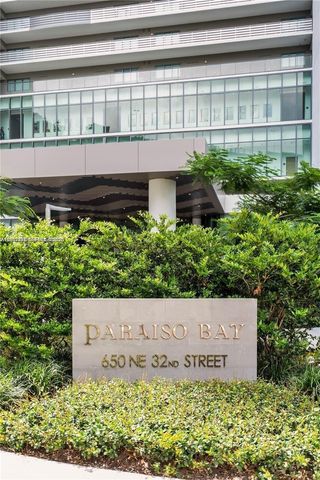 650 NE 32nd St BH6, Miami, FL 33137