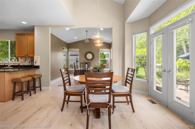 8354 Hummingbird, Commerce Charter Township, MI 48382